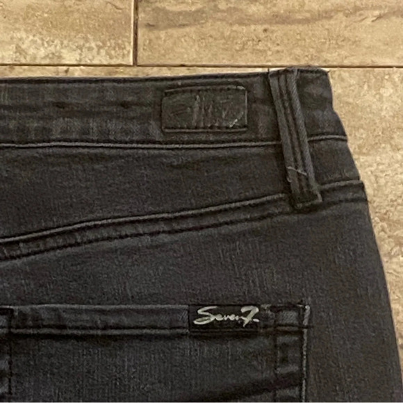 Seven7 Jeans Women’s Mid-Rise Skinny Blue Denim Size 8 Embroidered Pockets - Picture 9 of 12